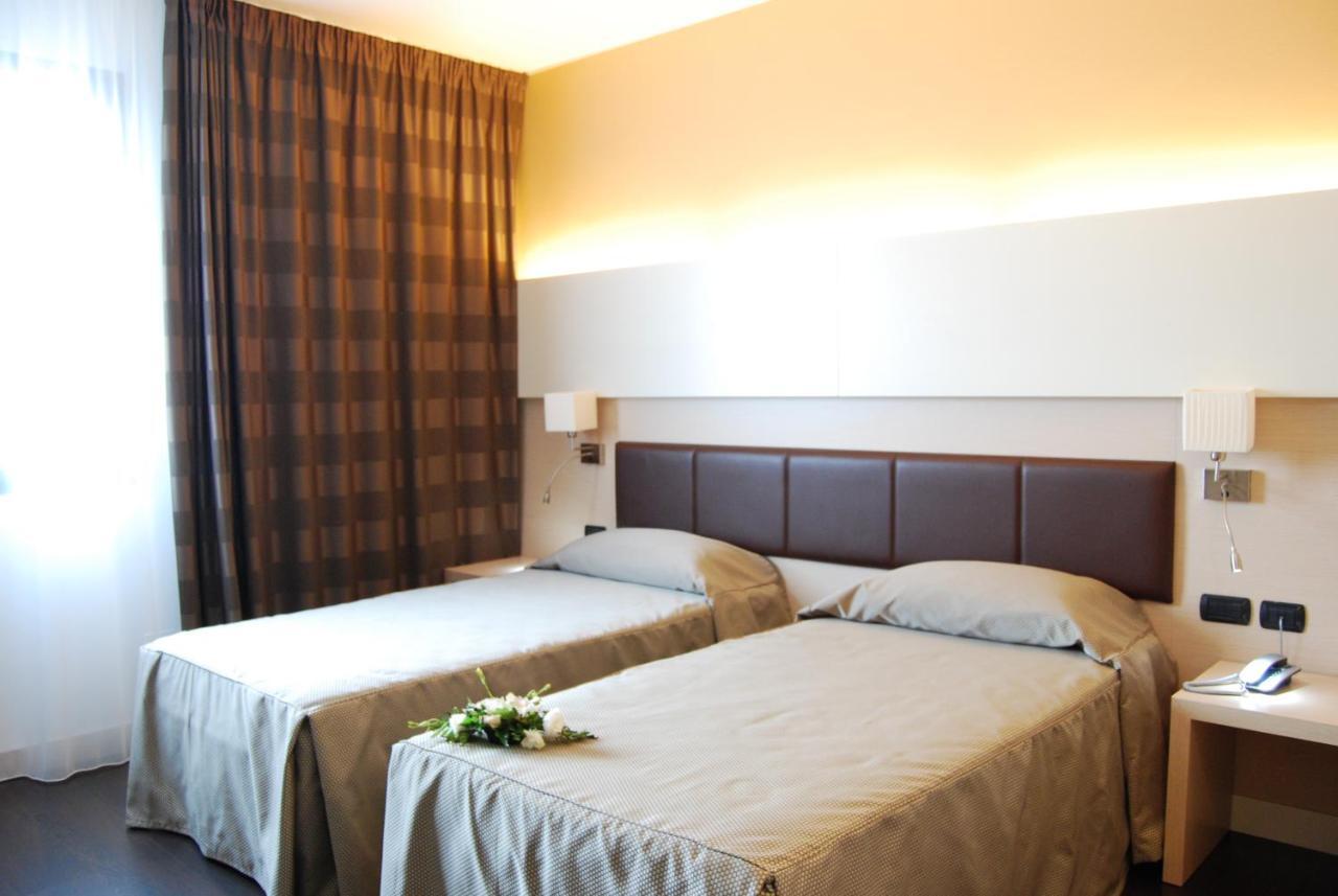 Hotel Ristorante Giada Grumolo delle Abbadesse Eksteriør billede